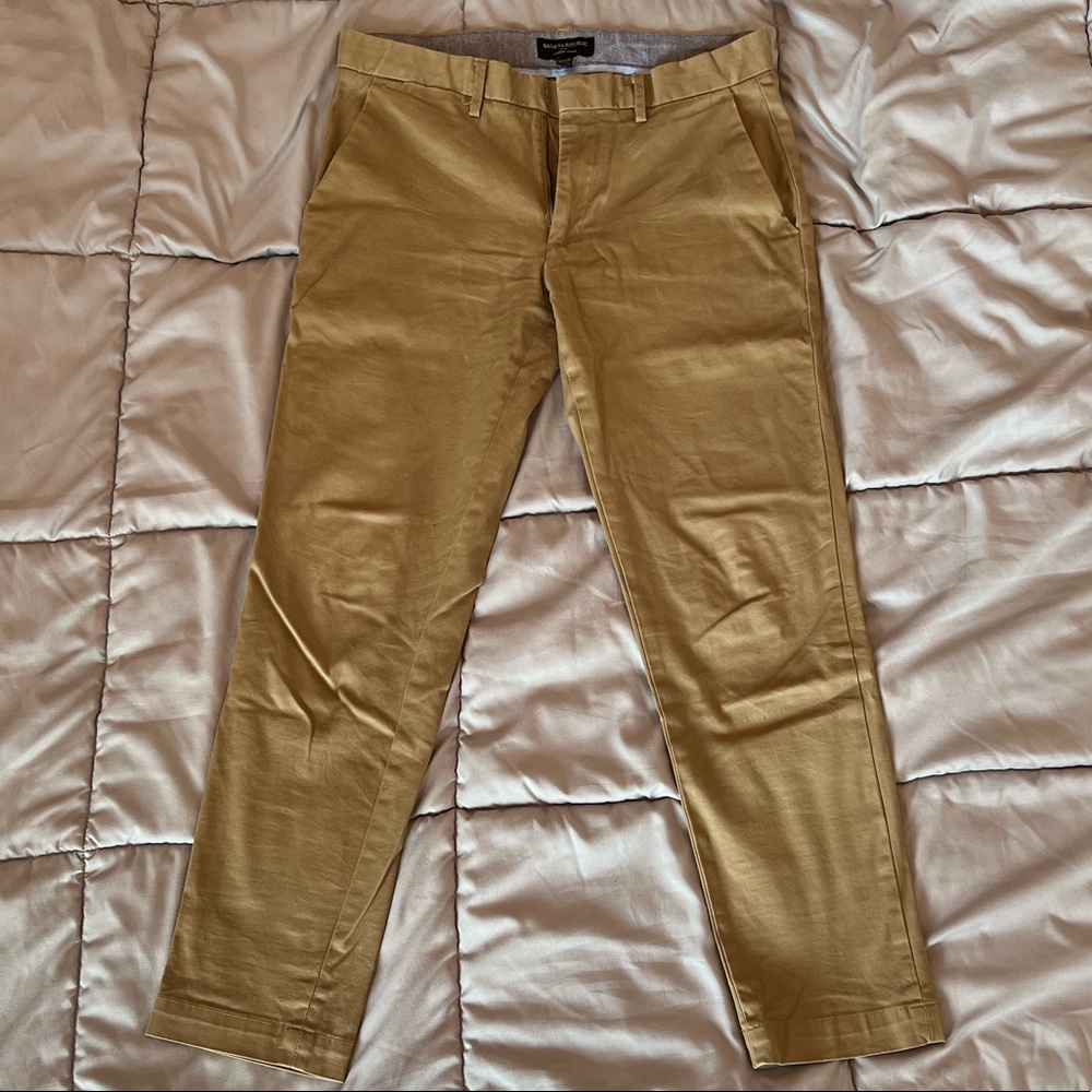 Banana republic khakis. Athletic fit. 30x30.